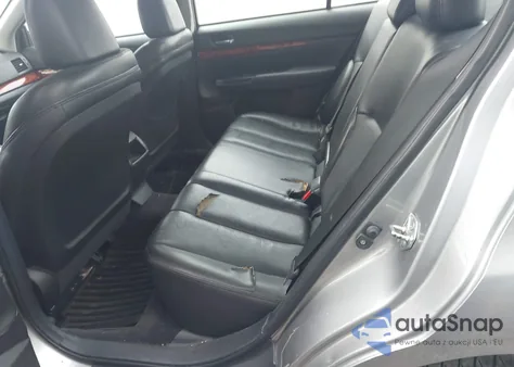 2010 Subaru Legacy 2.5I Limited из США, поврежденный, VIN 4S3BMBK67A3212033